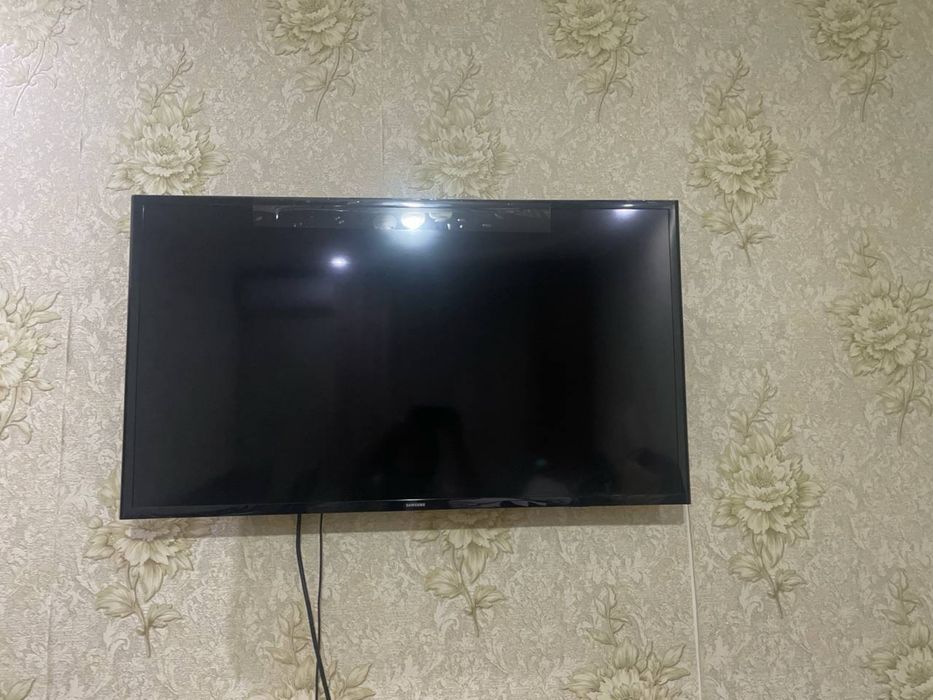 Телевизор Samsung диагонал 43