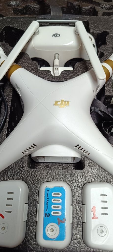 Дрон DJI Phantom 3 Professional