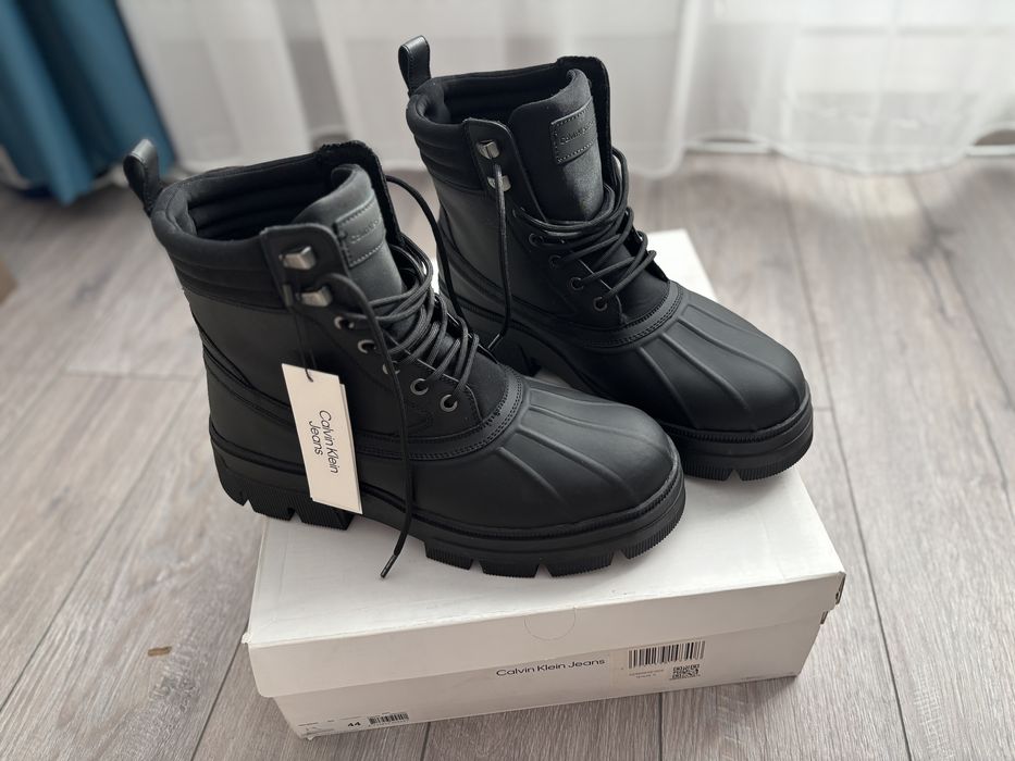 Ghete Calvin Klein 44 noi