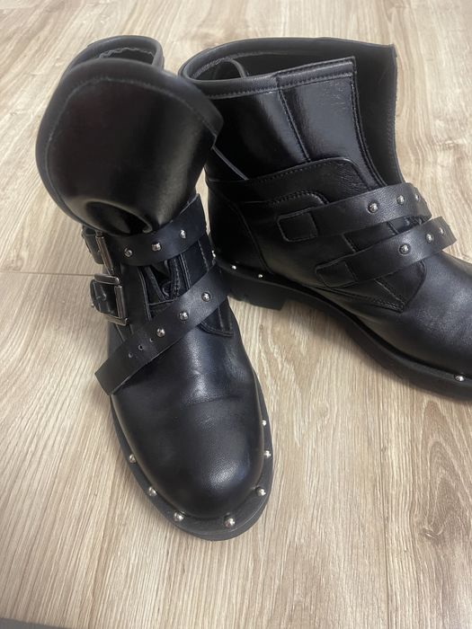 Ghete dama din piele