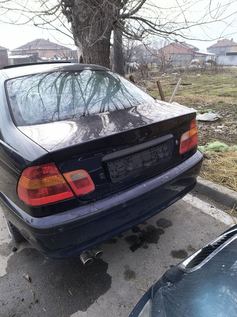 BMW  318i 143коня