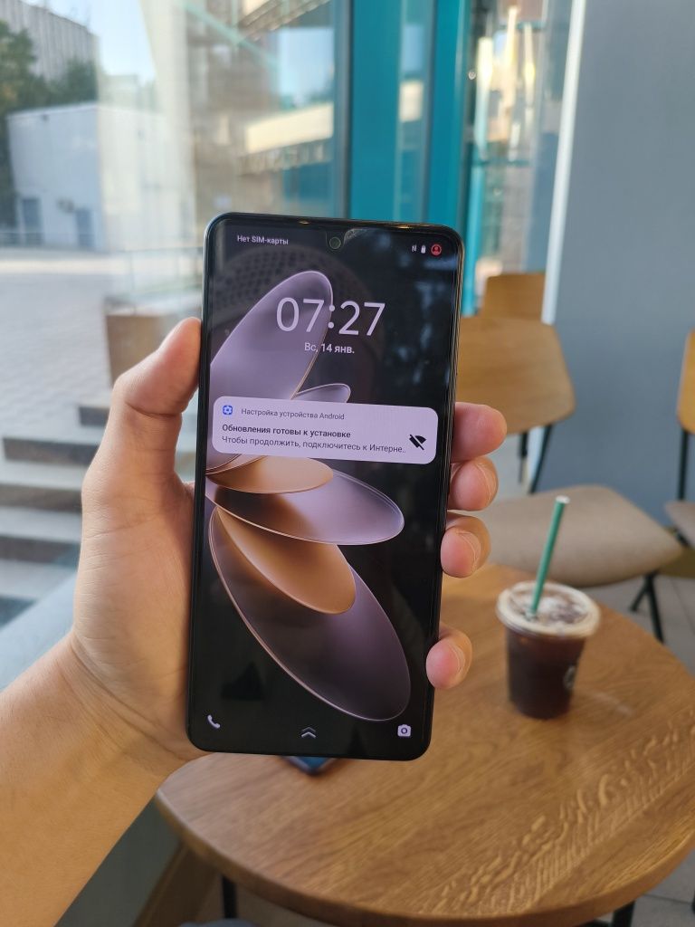 Vivo V27e 128GB .