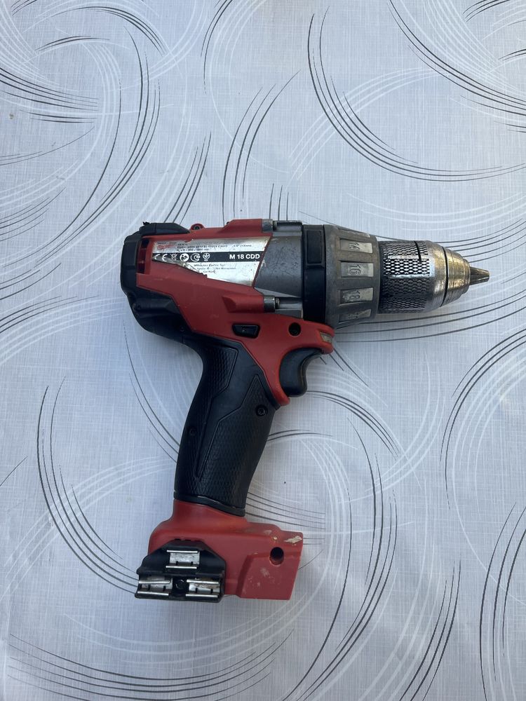 Milwaukee M18 CDD