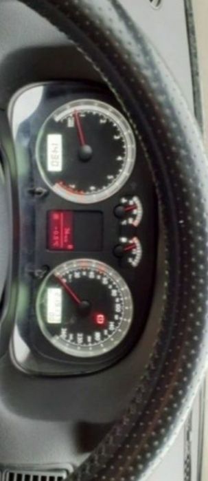 Leduri colorate pentru bord