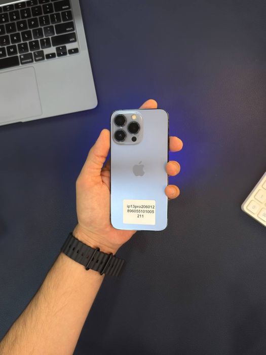 Iphone 13 pro blue