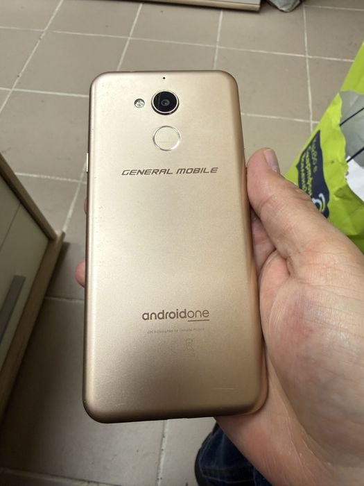 General Mobile GM8 32gb - отличен