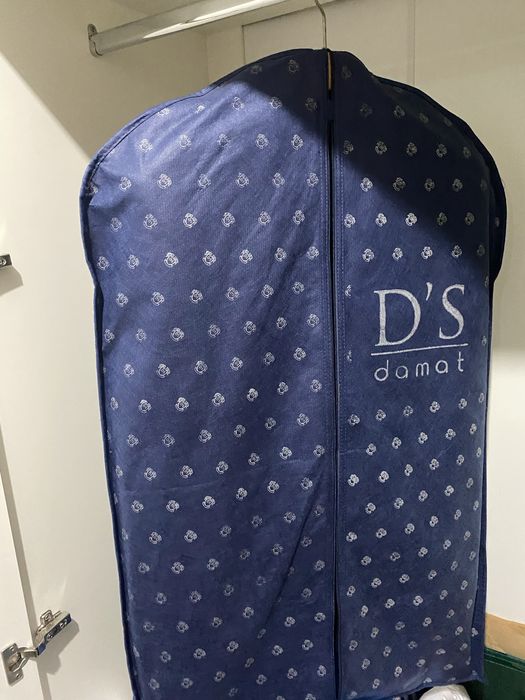 Продается костюм