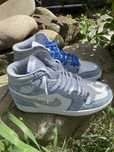 Air Jordan 1 Retro High OG Hyper Royal