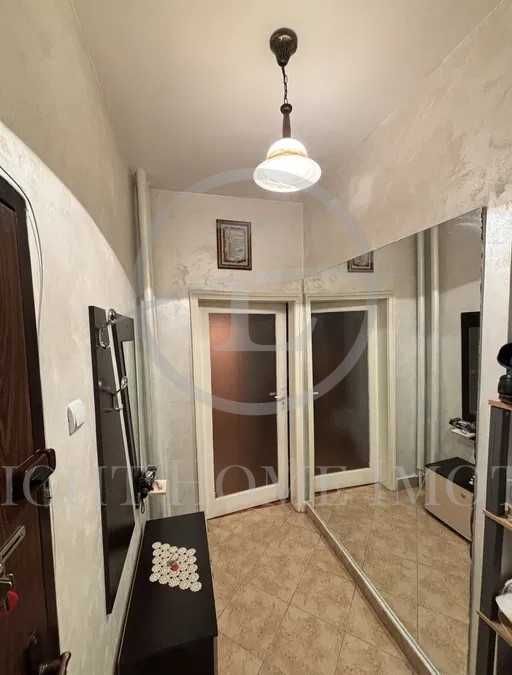 Продава се Тристаен апартамент в Пловдив, Център - 75 кв.м за 2107 €/кв.м - Снимка #8