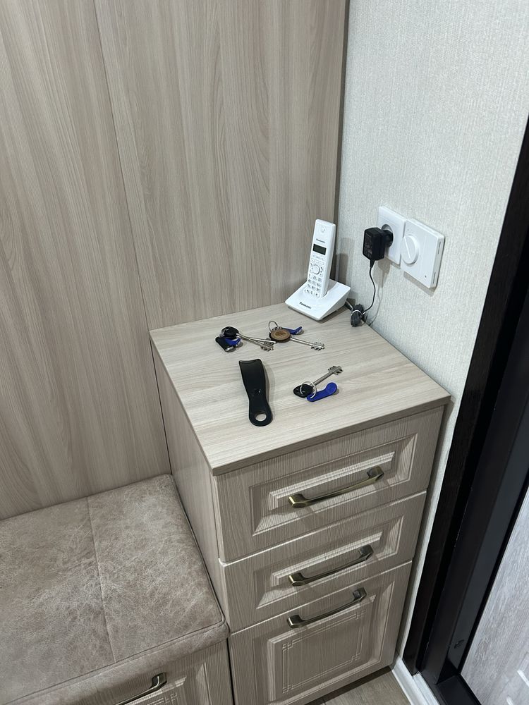 Продам мебель в прихожую