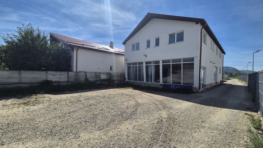 Showroom +Hala Depozitare TVA total 1100mp