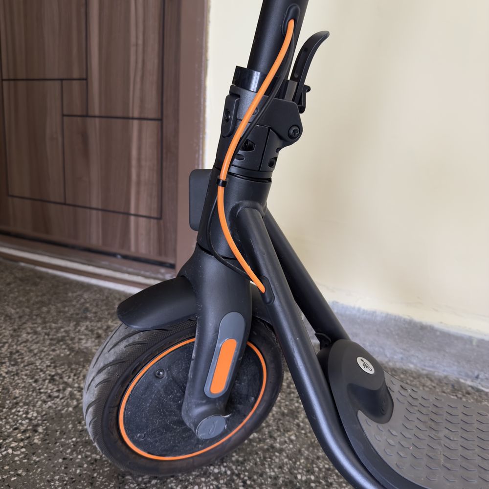 Електрическа тротинетка Ninebot F40E Segway