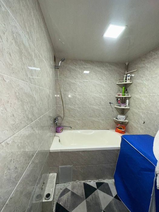 Сдаётся светлая и просторная 3 - ех комнатная квартира