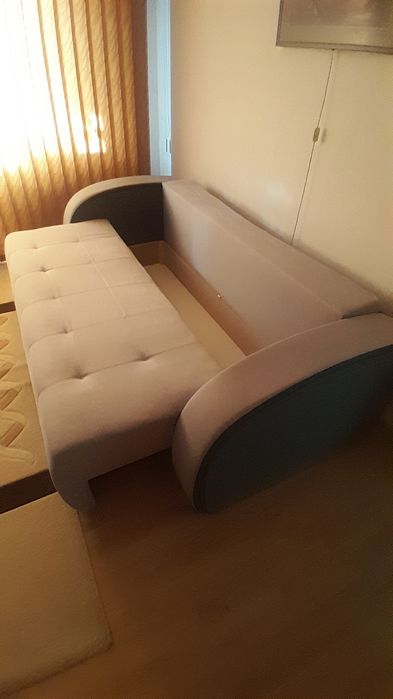Vând canapea extensibila