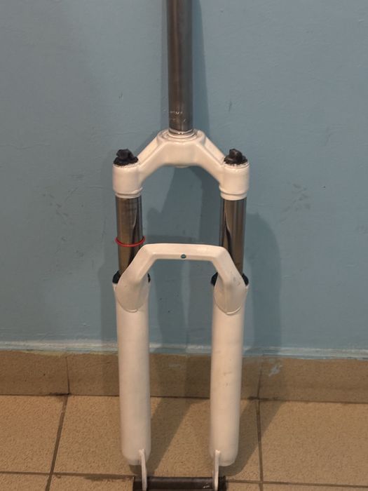 Продаю вилку под 26 калеса.