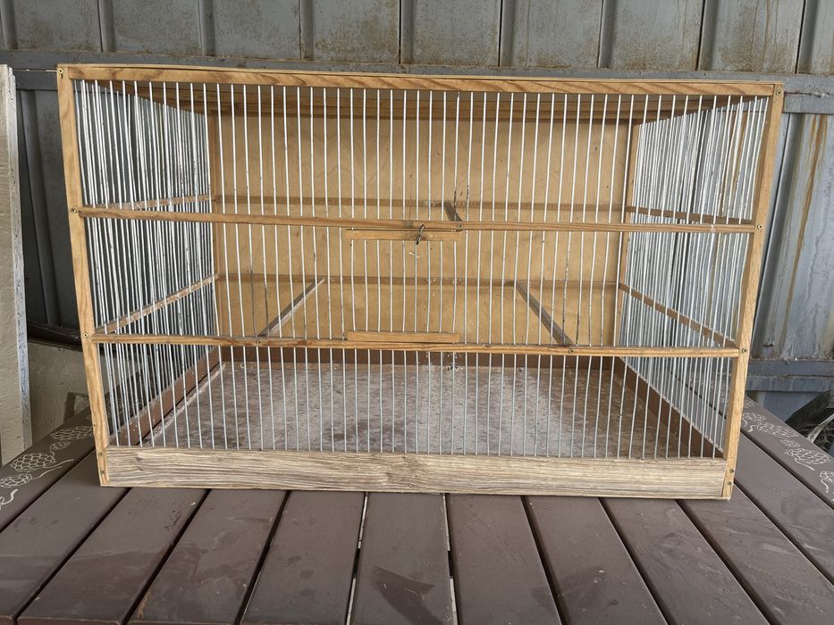 Продаются клетки для птиц