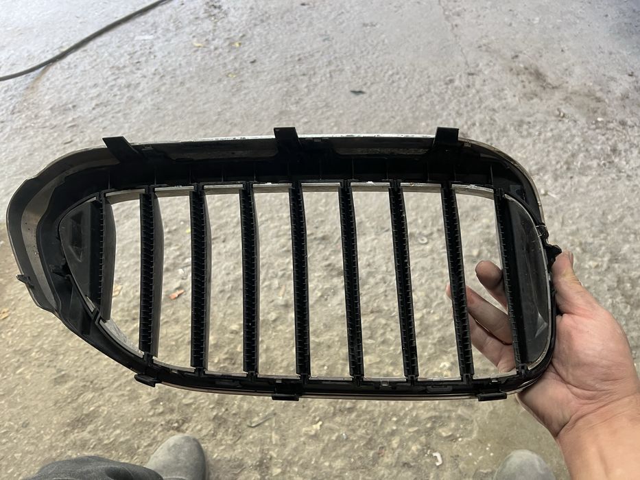 BMW G30 ляв бъбрек, маска