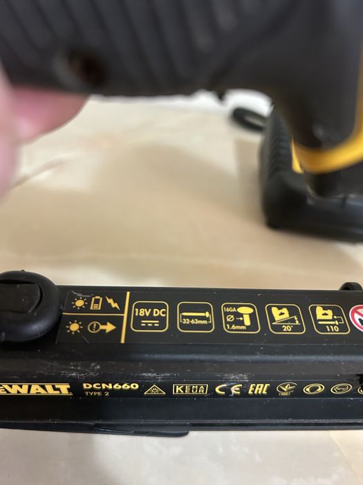 Dewalt DCN 660 pistol de cuie finisaj