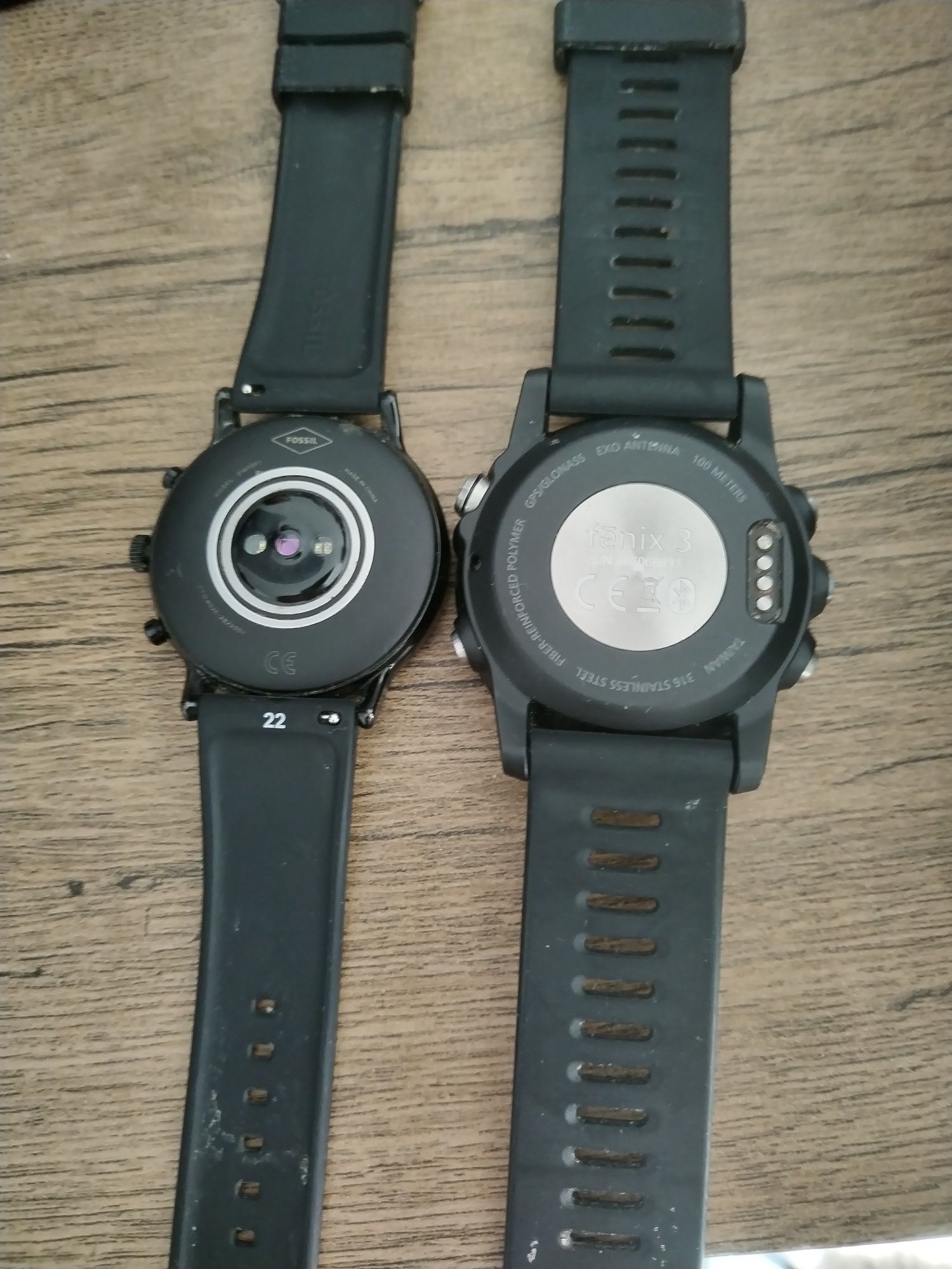 Smartwatch Garmin Fenix 3, smartwatch Fossil