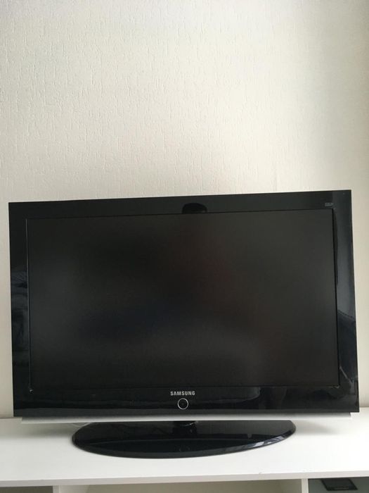 Телевизор samsung