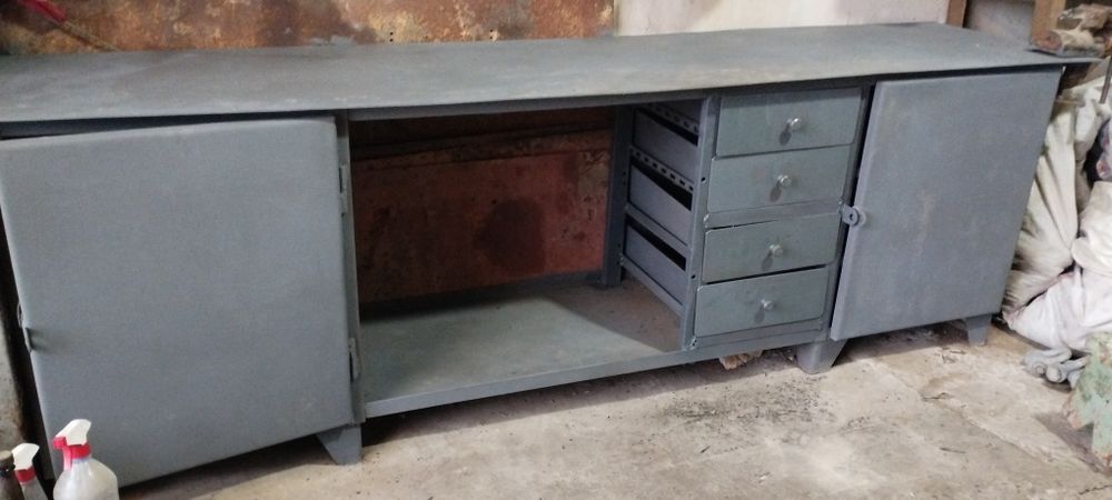 Продам верстак рабочий