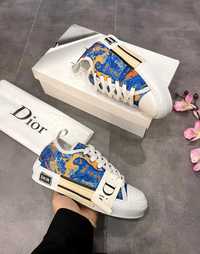 Adidasi Tenisi Dior dama
 300 lei
Mărimea 39