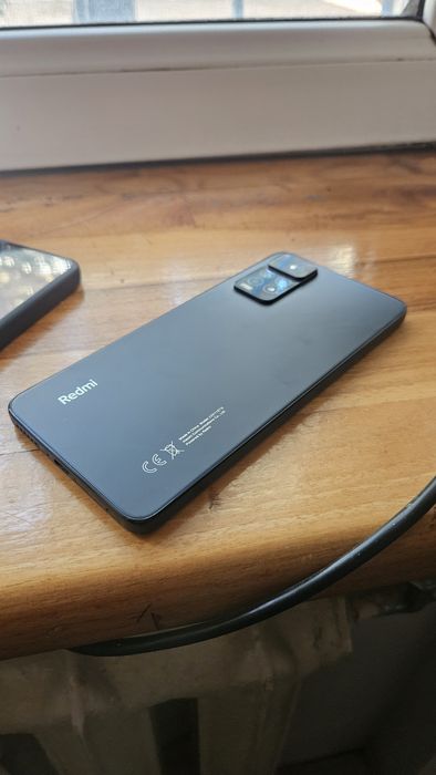Продам телефон Redmi 11 pro