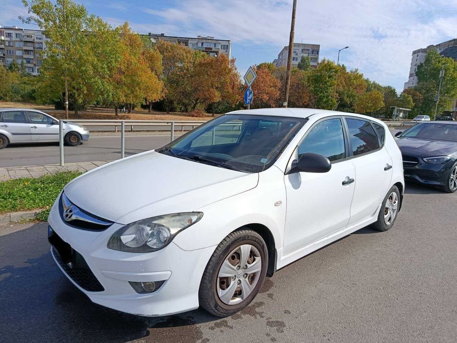 Продавам HYUNDAI I30