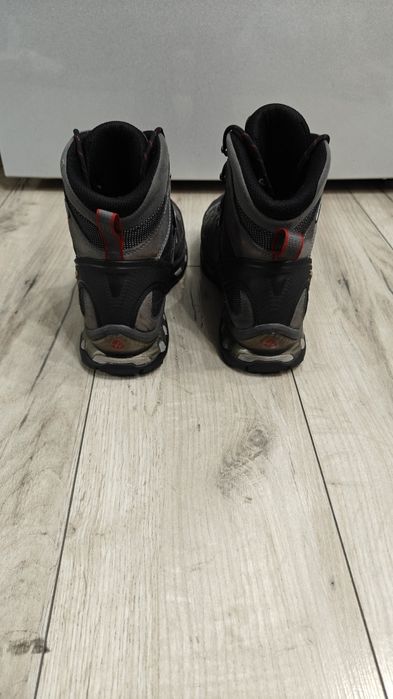 Salomon mărimea 44.5