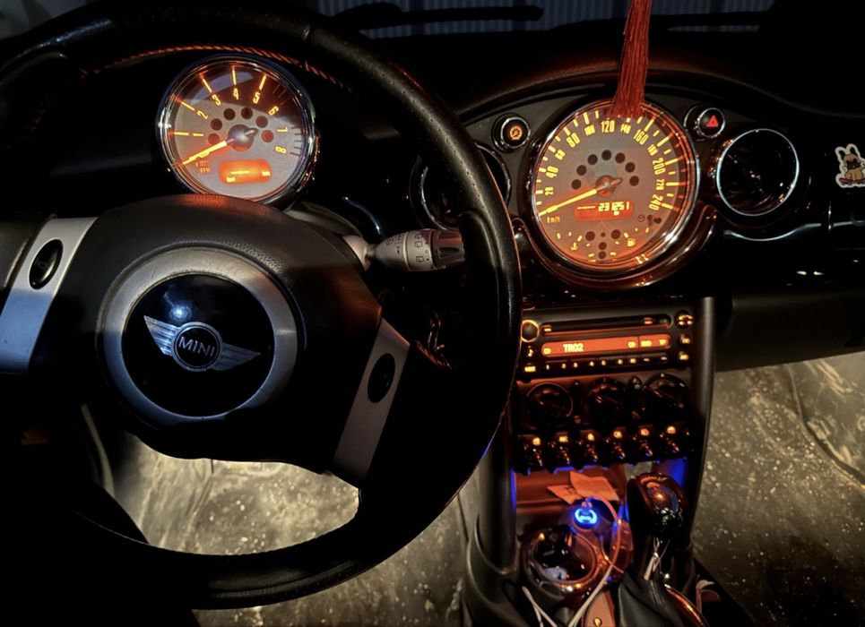 Vand sau schimb mini cooper seven edition