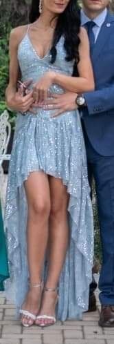 Vand 2 rochii de ocazie