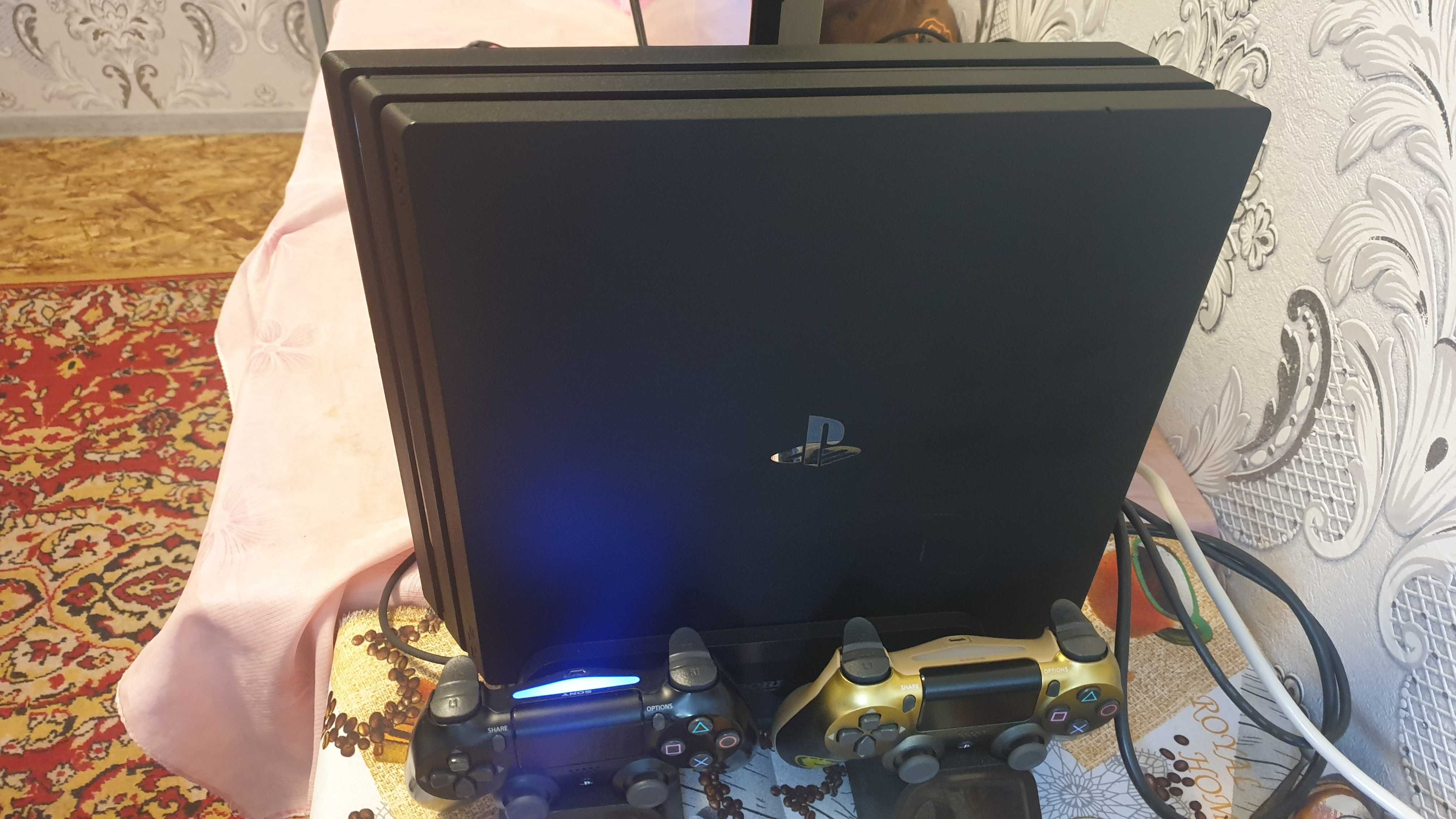 Ps4 pro 1tb holati yangi