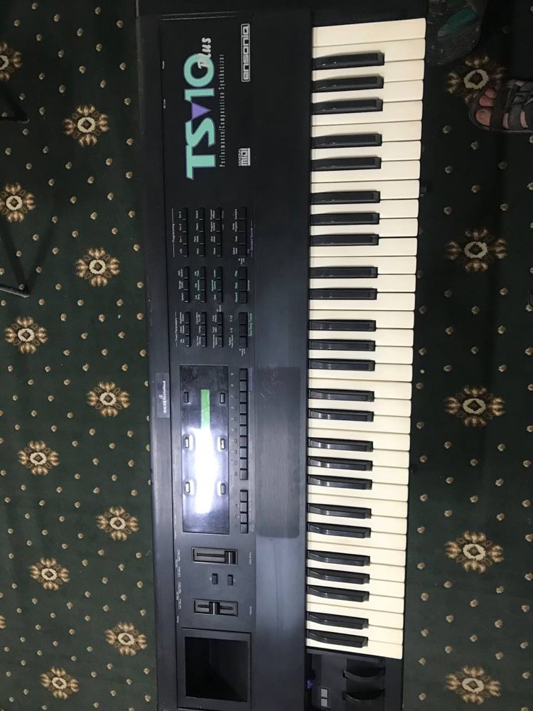Pianino ensonik sotiladi