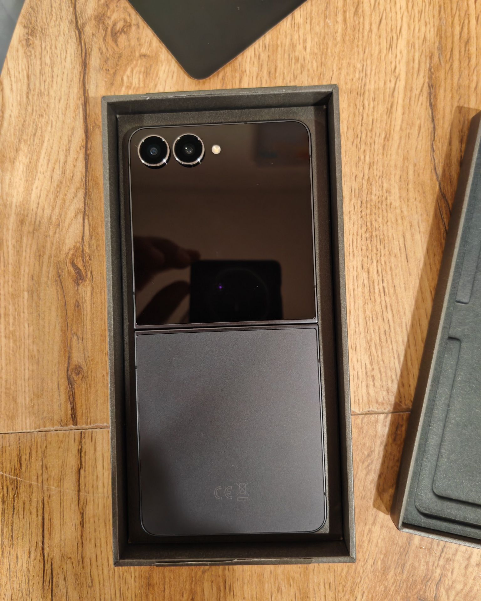 Samsung Galaxy Z Flip 7