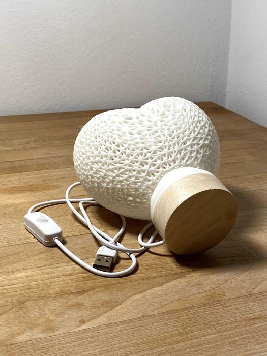 Lampa LED decorativa in forma de inima perfect pentru Valentine’s Day