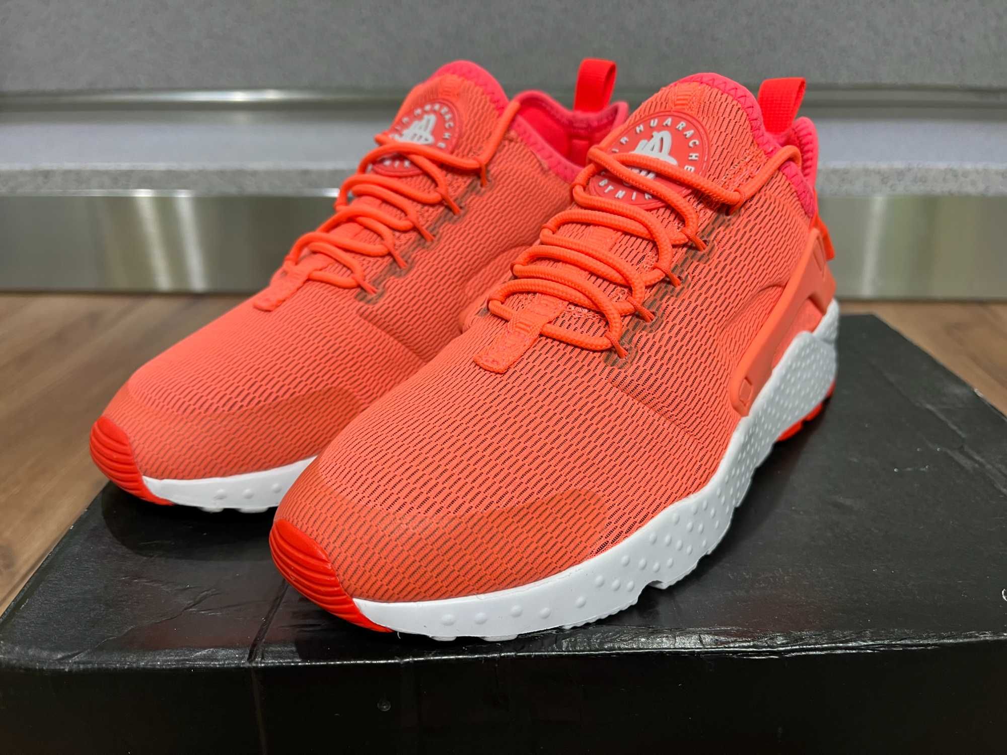 ОРИГИНАЛНИ *** Nike Air Huarache Run Ultra / " Bright Mango "