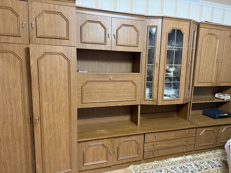 Стенка в гостинную