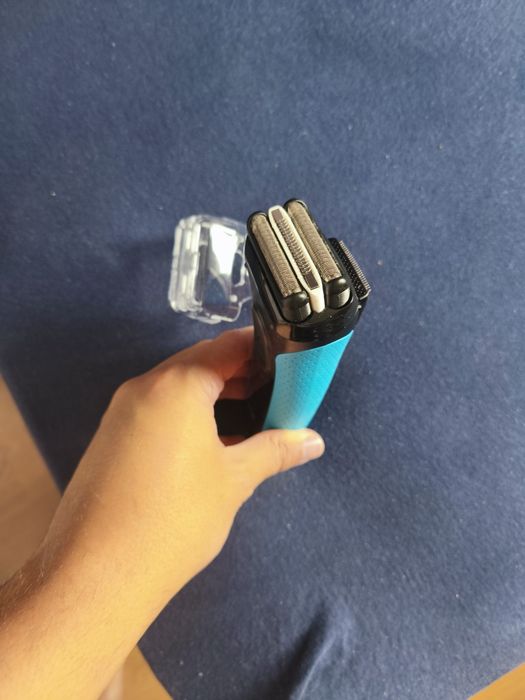 Електрическа самобръсначка Braun Series 3 3040s foil shaver