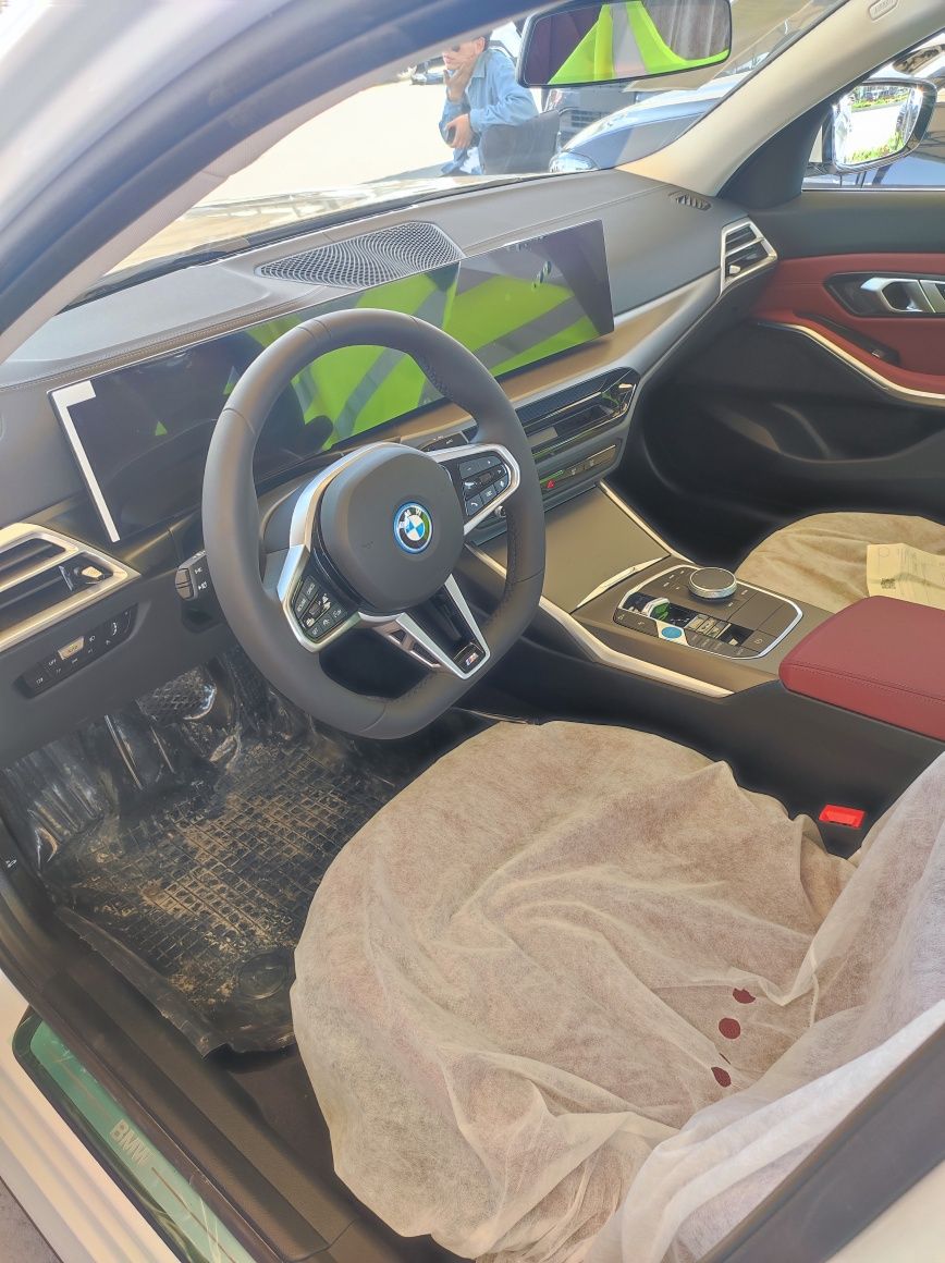 Bmw i3 35L 2025 rest