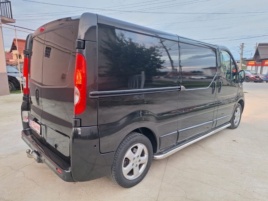 Renault Trafic Black Edition