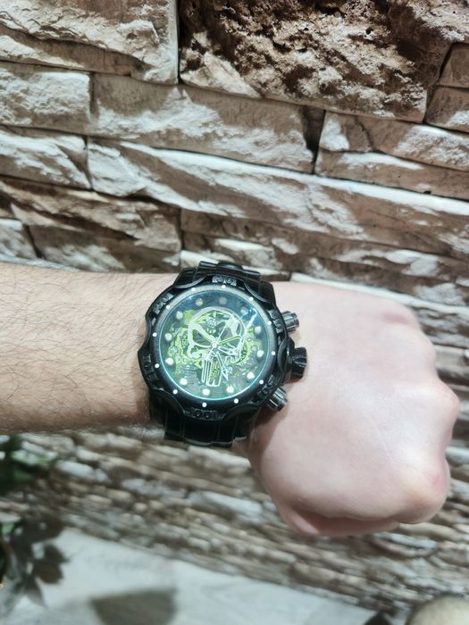Продаются Мощные Брутальные часы Invicta Punisher !