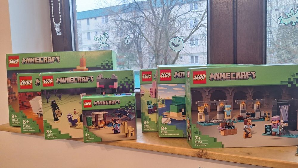 Lego Minecraft 21242 set complet