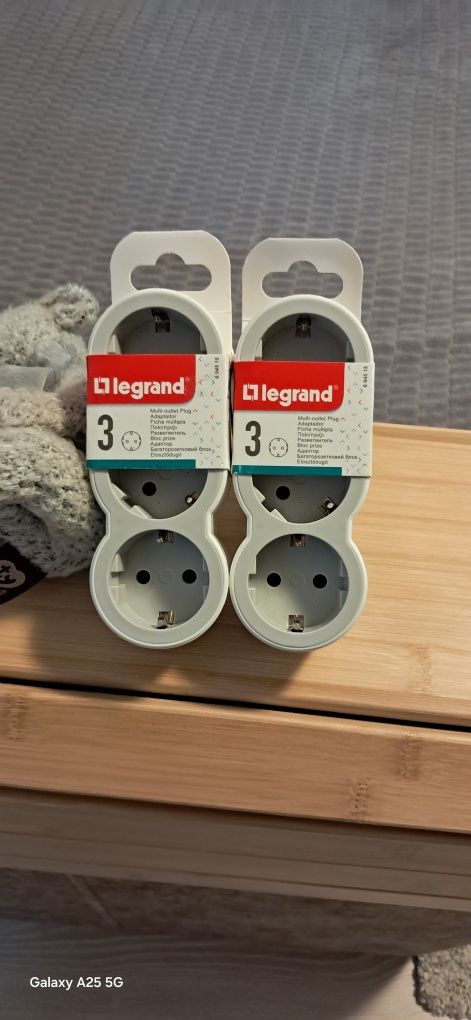 Legrand adaptor priza 3 întrări  2 buc