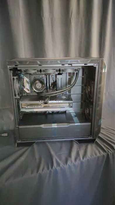 Gaming/гейминг компютър 9950X3D 64GB ram, 5TB SSD MSI 5080 Suprim