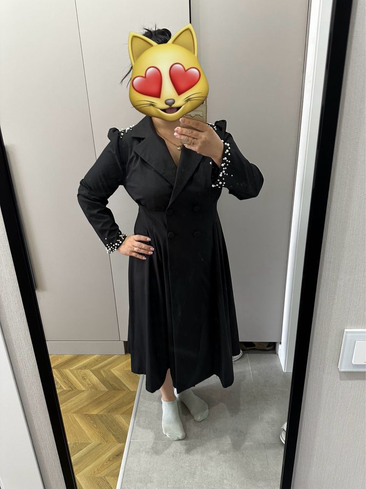 Платье с жемчугом