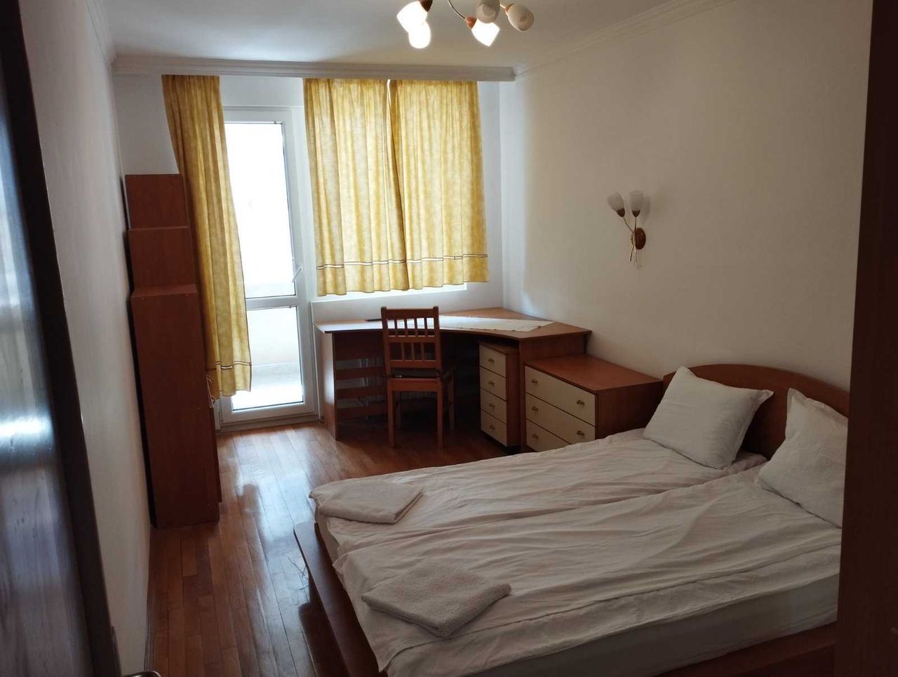 Дава се под наем Едностаен апартамент в Бургас, Лазур - 60 кв.м за 400 € - Снимка #1