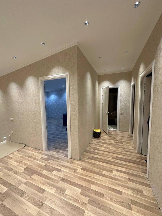 Замона 5/1/3 140 м²