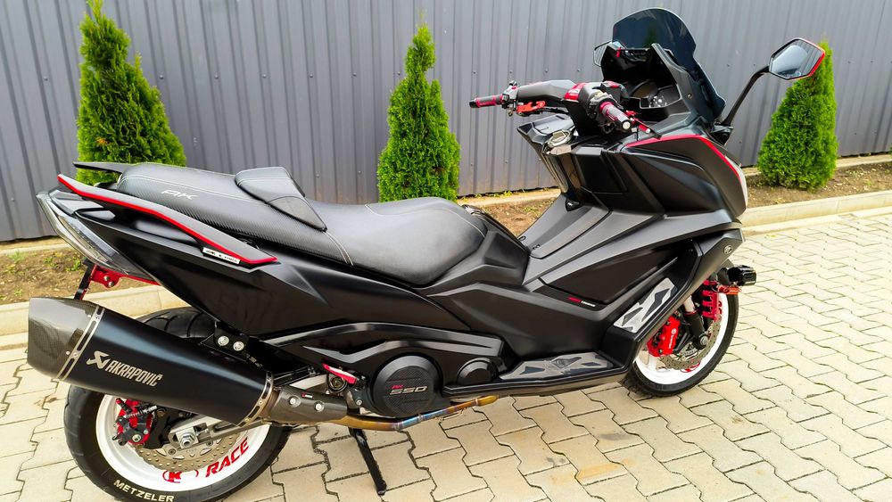 kymco ak550 akrapovic