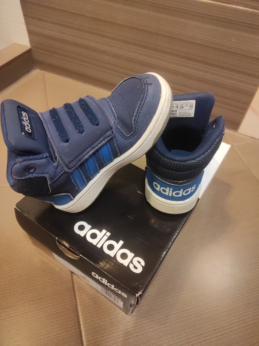 Оригинални Adidas кецове, номер 24, 28 лв