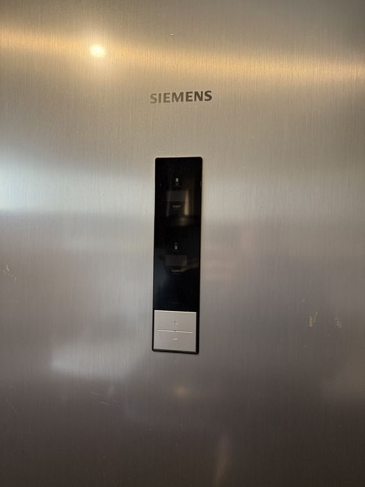 Холодильник Siemens